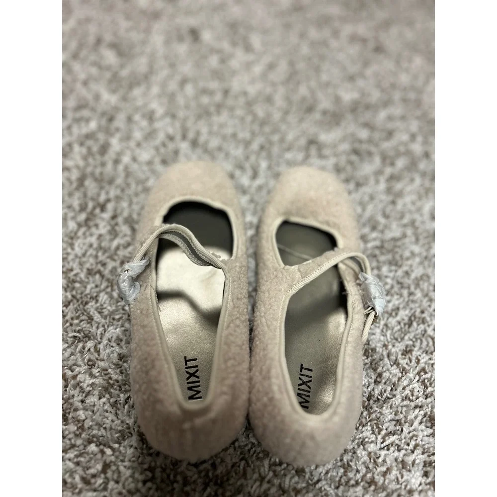 Mixit Womens Cream Faux Shearling Mary Jane Ballet Flats Size 8